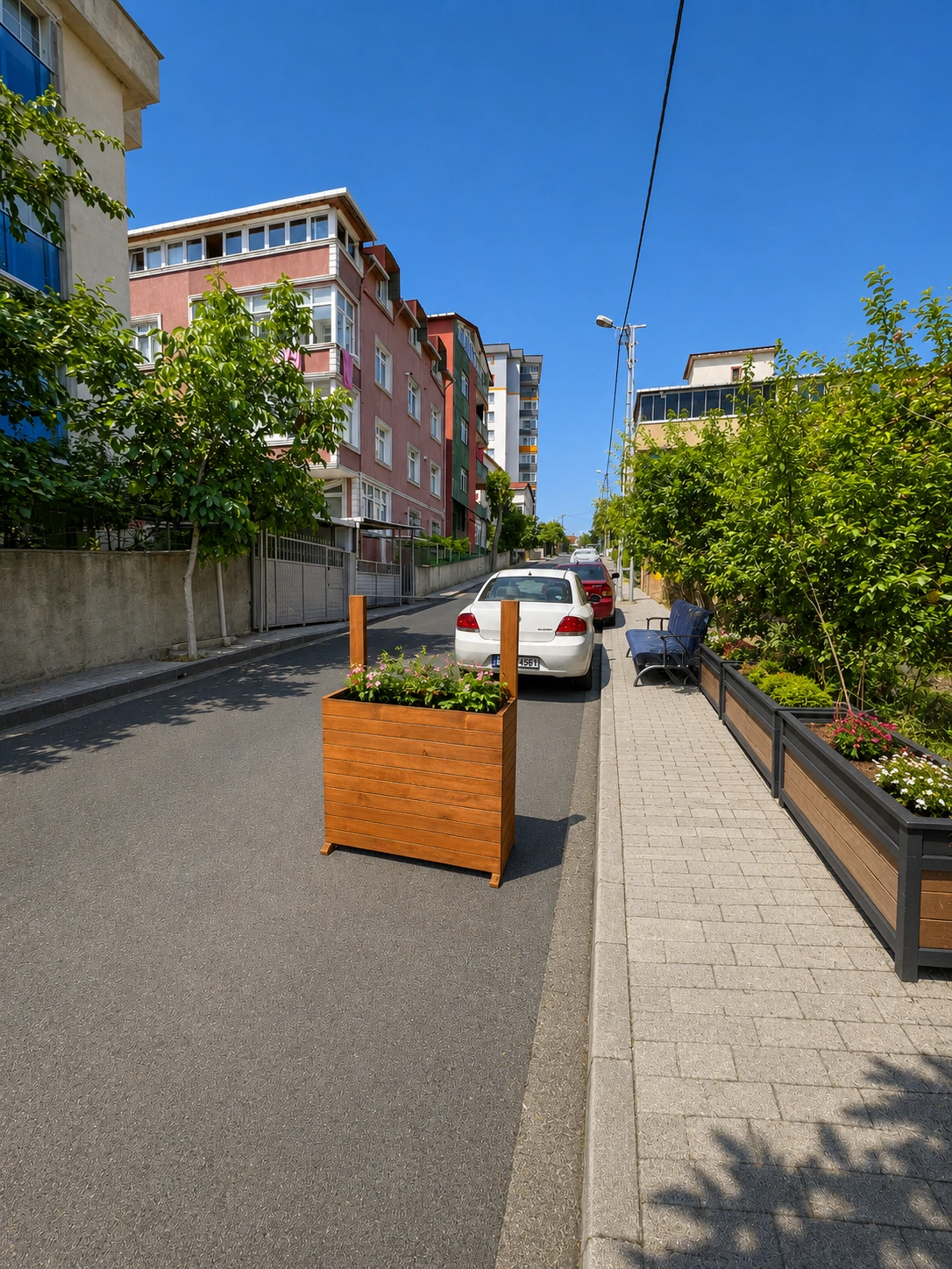 ahşap saksı çiçeklik camlı paravan cafe saksı